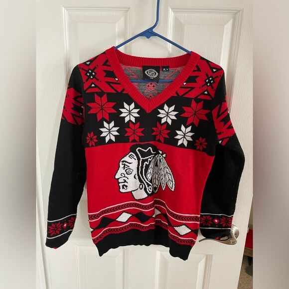 NHL Sweaters - Chicago BlackHawks Hockey Christmas Sweater Pullover Holiday New without tags